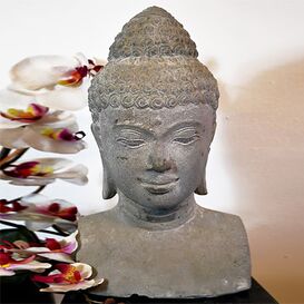 Schne Deko Buddha Bste aus Steinguss