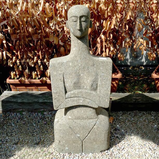 Moderne Skulptur Frau für den Garten - Dian