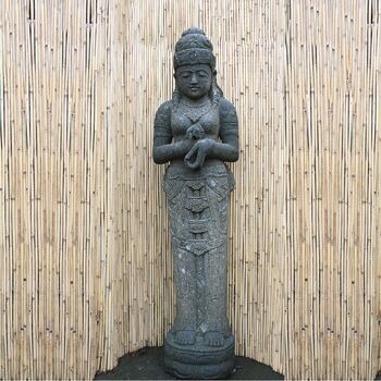 Stehende Dewi Sri Skulptur - Naturstein
